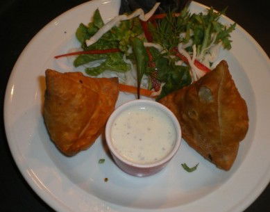 Tandoor & Curry Hut Indian Restaurant - Tweed Heads Accommodation 3