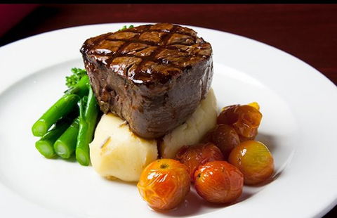 Red Rock Waterfront Bar & Grill - Tweed Heads Accommodation 1