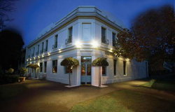 O'Connells Centenary Hotel - Tweed Heads Accommodation 0