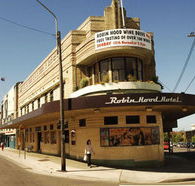 Robin Hood Hotel - Tweed Heads Accommodation