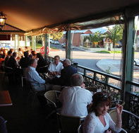 Paddy Maguire's Pub - Tweed Heads Accommodation