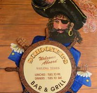 Schooners Bar  Grill - Tweed Heads Accommodation