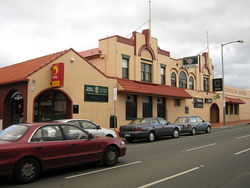 Cooley's Hotel - Tweed Heads Accommodation 0