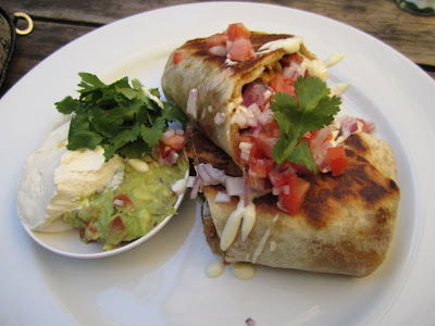 A Friend In Hand - Tweed Heads Accommodation 1