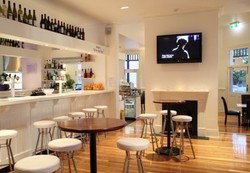 Colonel Light Hotel - Tweed Heads Accommodation 2