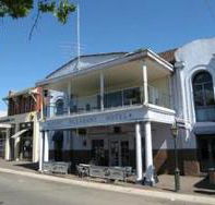 Mount Pleasant Hotel - Tweed Heads Accommodation