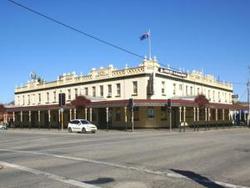 Soden's Australia Hotel - Tweed Heads Accommodation 0