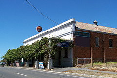 Red Hill Hotel - Tweed Heads Accommodation 0