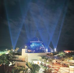 The Reef Hotel Casino Bars - Tweed Heads Accommodation 0