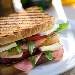 Victoria Hotel - Tweed Heads Accommodation 1