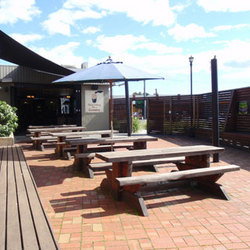 Royal Exchange Hotel - Tweed Heads Accommodation 3