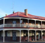 Brookton Club Hotel - Tweed Heads Accommodation