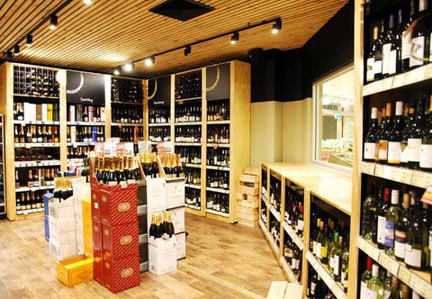 Vintage Cellars - Tweed Heads Accommodation 4