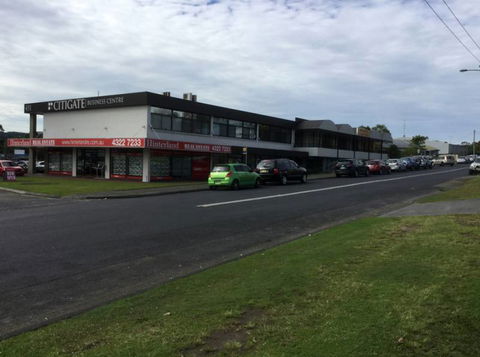 Wyoming Lantern - Tweed Heads Accommodation 0