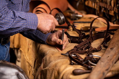 Bridle Making Workshop - Tweed Heads Accommodation 1