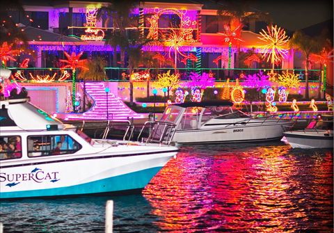 Christmas Lights Cruise - Tweed Heads Accommodation 1