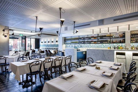 Zahli Modern Middle Eastern Restaurant - Tweed Heads Accommodation 2