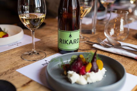 RIKARD Wines At Charred - Tweed Heads Accommodation 0