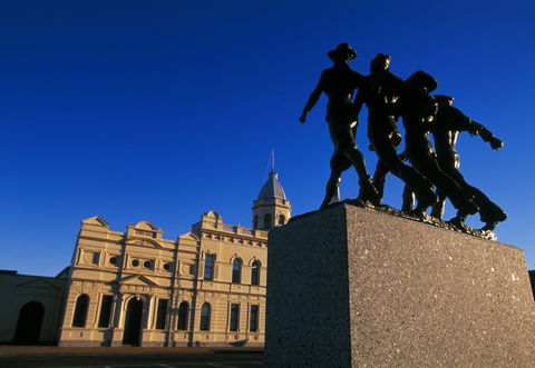 ANZAC Day - Tweed Heads Accommodation 0