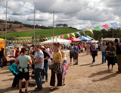 Bream Creek Farmers Market - Tweed Heads Accommodation 0