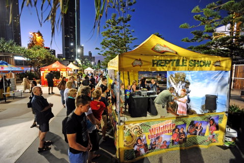 Surfers Paradise Beachfront Markets - Tweed Heads Accommodation 0