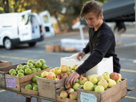 Carlton Farmers' Market - Tweed Heads Accommodation 0
