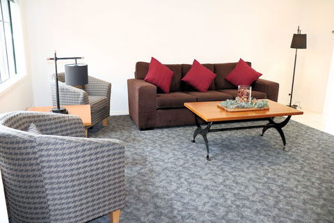Fawkner Executive Suites & Serviced Apartments - Tweed Heads Accommodation 6