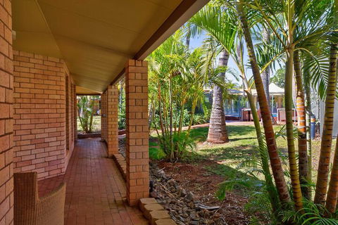 Karratha International Hotel - Tweed Heads Accommodation 1