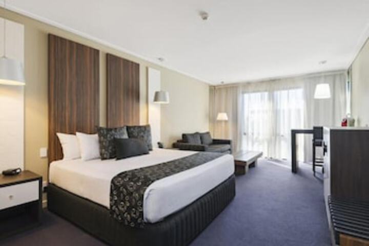 Taylors Lakes VIC Tweed Heads Accommodation