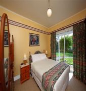 Abbeys Cottage - Tweed Heads Accommodation 3
