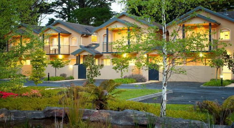 Falls Mountain Retreat - Tweed Heads Accommodation 1