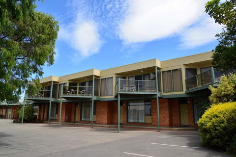 Comfort Inn & Suites Lakes Entrance - Tweed Heads Accommodation 5