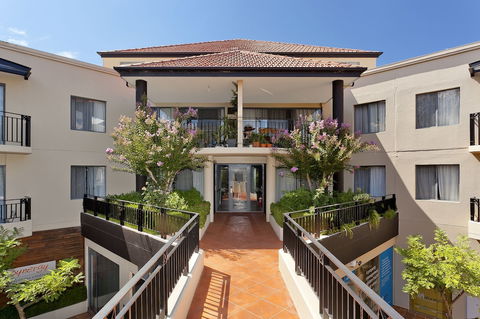 Astra Apartments - The Griffin - Tweed Heads Accommodation 0