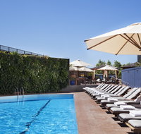 Four Seasons Hotel Sydney - Tweed Heads Accommodation
