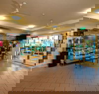 Cairns Queens Court - Tweed Heads Accommodation