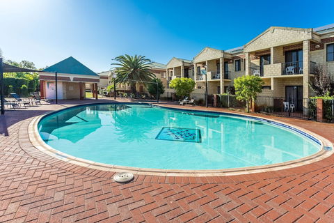 Country Comfort Perth - Tweed Heads Accommodation 0