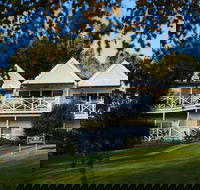 Lake House Daylesford - Tweed Heads Accommodation