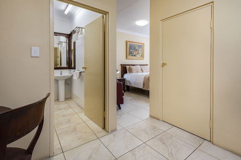 Overlander Homestead Motel - Tweed Heads Accommodation 4