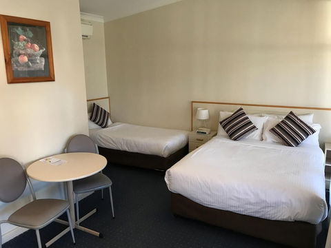 Orange Motor Lodge - Tweed Heads Accommodation 2