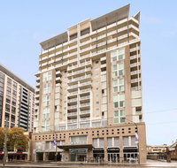 Oaks Adelaide Embassy Suites - Tweed Heads Accommodation