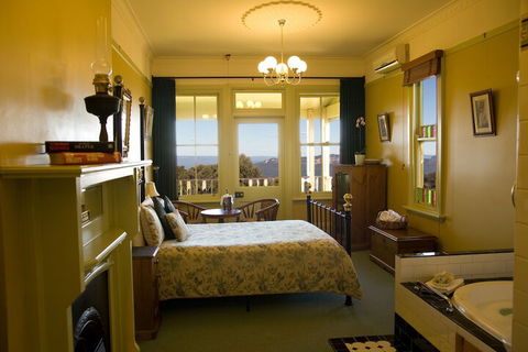 Moments Mountain Retreat - Tweed Heads Accommodation 6