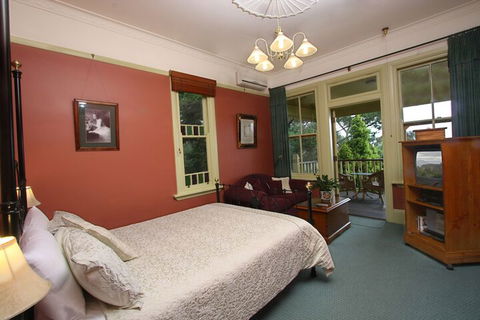 Moments Mountain Retreat - Tweed Heads Accommodation 7