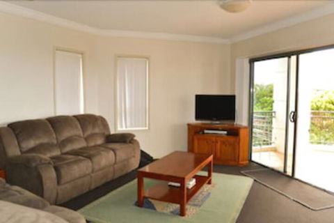 The Breakers Yamba - Tweed Heads Accommodation 4