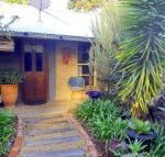 Little Para Cottage - Tweed Heads Accommodation