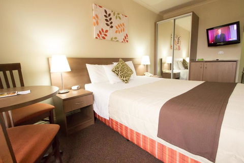 Old Willyama Motor Inn - Tweed Heads Accommodation 2