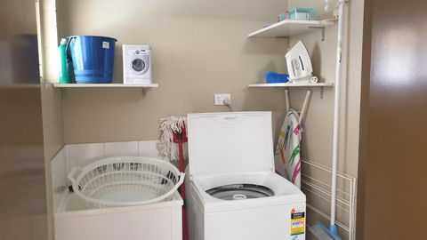 A City Retreat 2BR Apartment Reid Park Townsville - Tweed Heads Accommodation 2