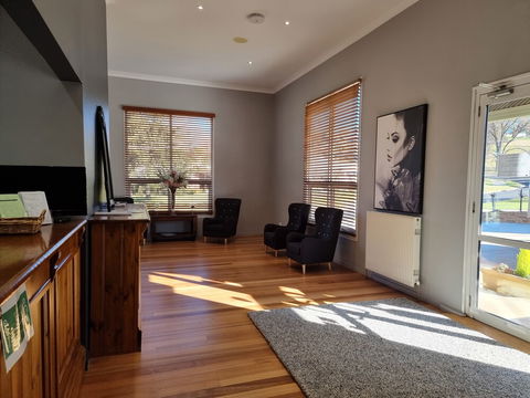 Tumbarumba Motel & Elms Restaurant - Tweed Heads Accommodation 6