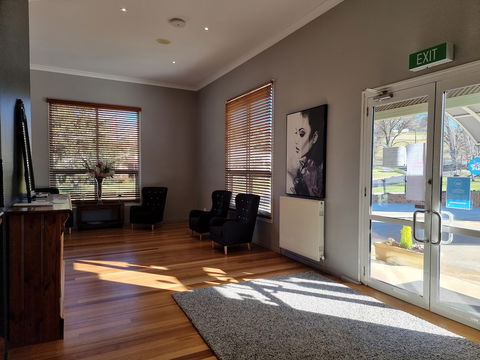 Tumbarumba Motel & Elms Restaurant - Tweed Heads Accommodation 3