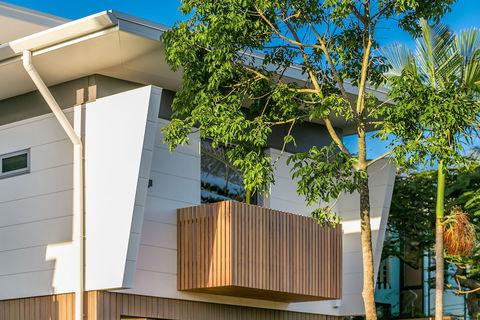 A PERFECT STAY - KoKo's Beach Houses 1 And 2 - Tweed Heads Accommodation 0