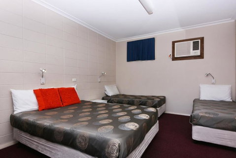 Motel Poinsettia - Tweed Heads Accommodation 4